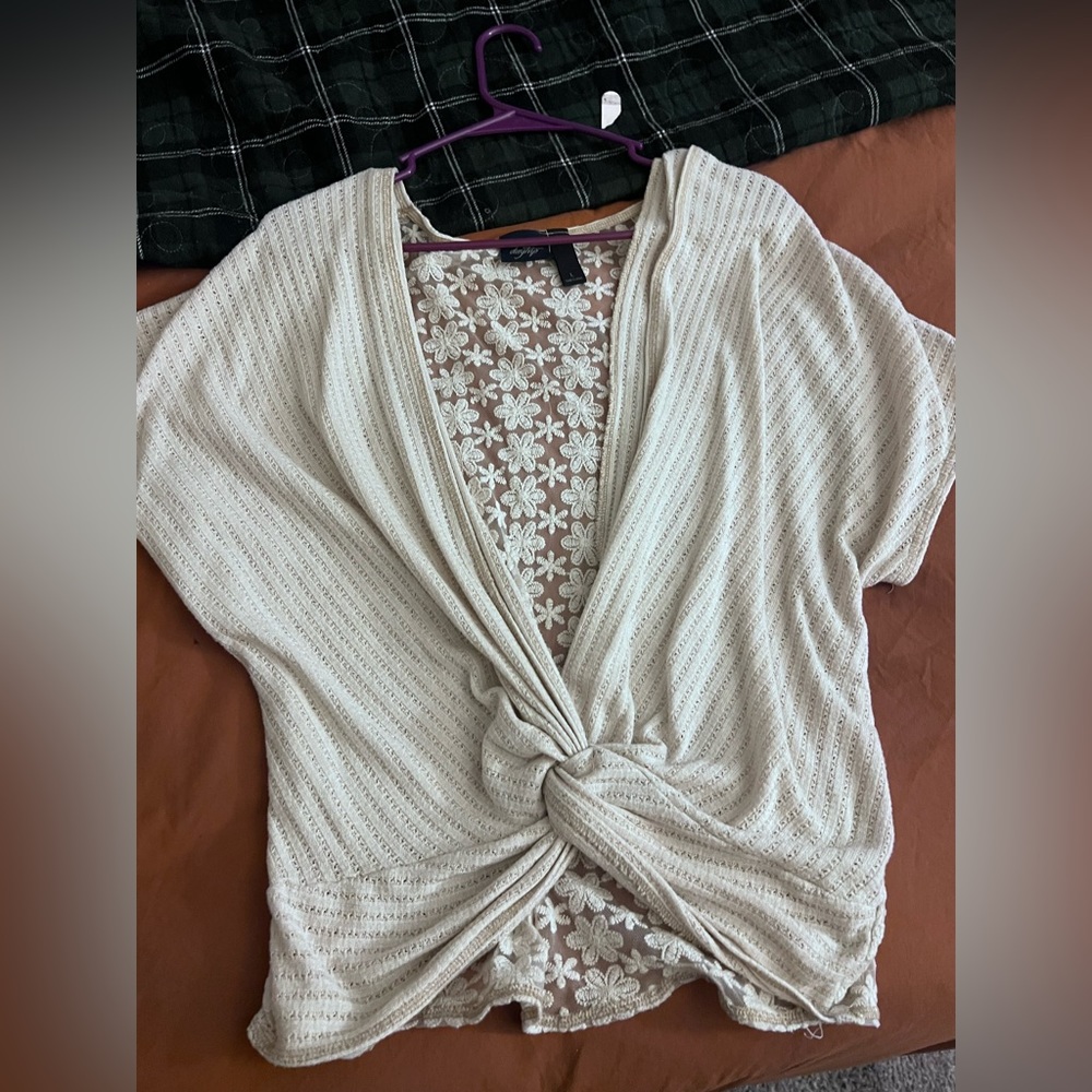Day trip buckle top